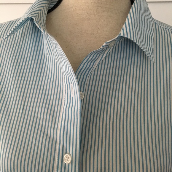 Pinstripe dress with 3/4 length sleeves - Picture 2 of 4